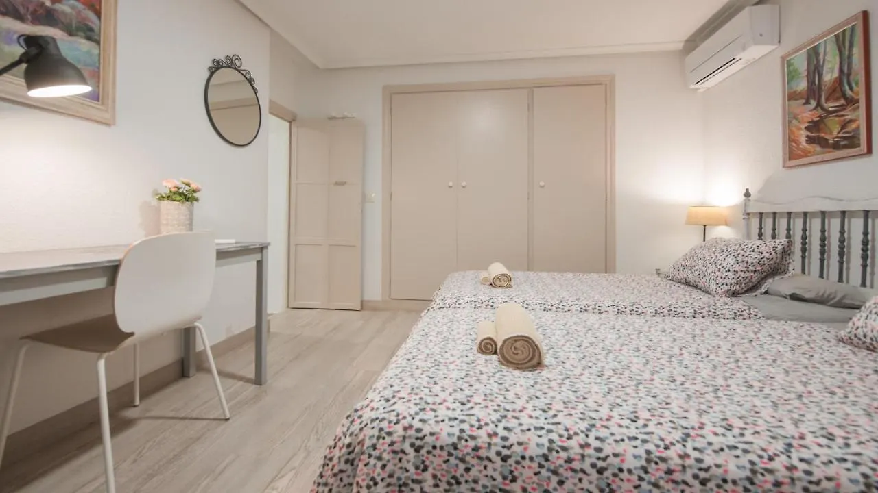 Toledo Feliz Apartments