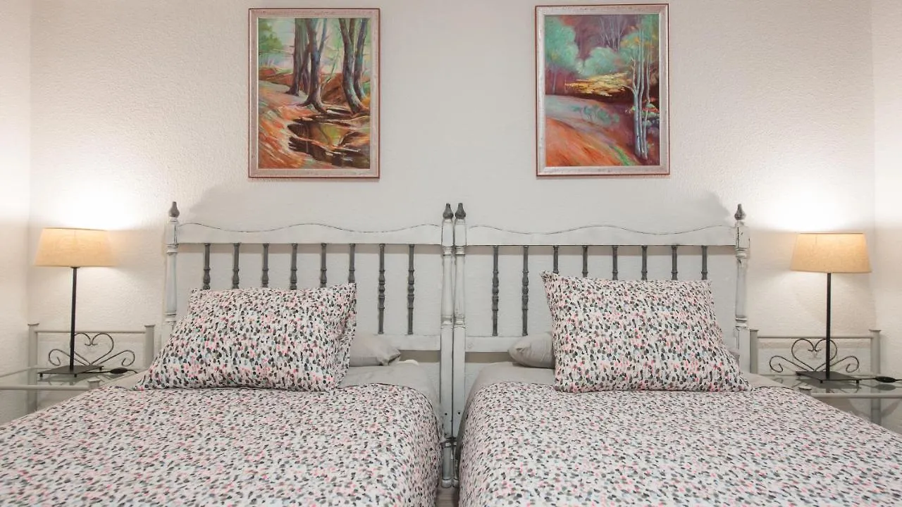 Toledo Feliz Apartments